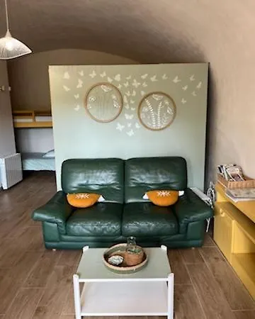 Voute Atypique 40 M2 Montaigut-le-Blanc (Puy-de-Dome)